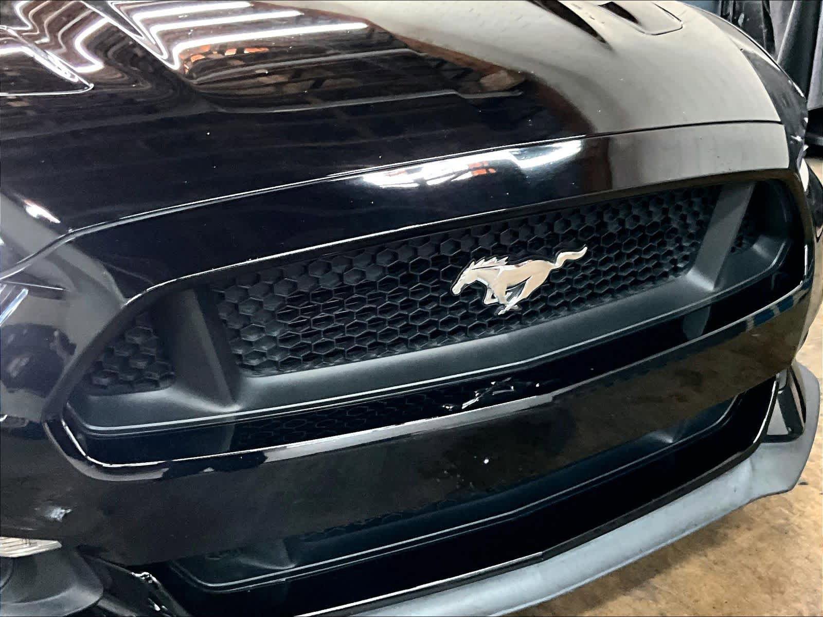 Used 2017 Ford Mustang GT w/ GT Performance Package RWD image 31