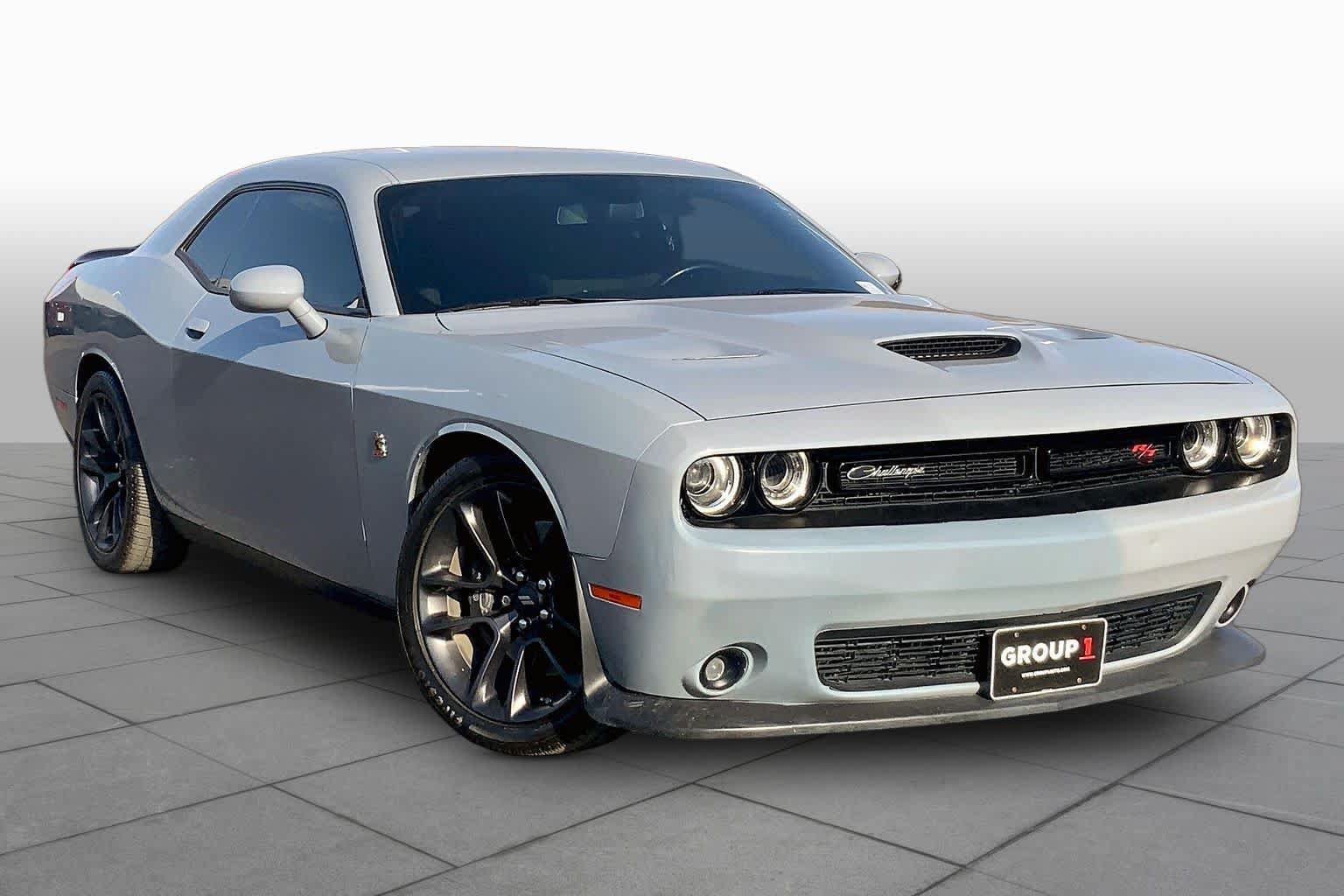 Used 2021 Dodge Challenger R/T Scat Pack RWD image 3