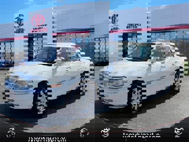 Used 2007 Lincoln Town Car Signature Limited video 1