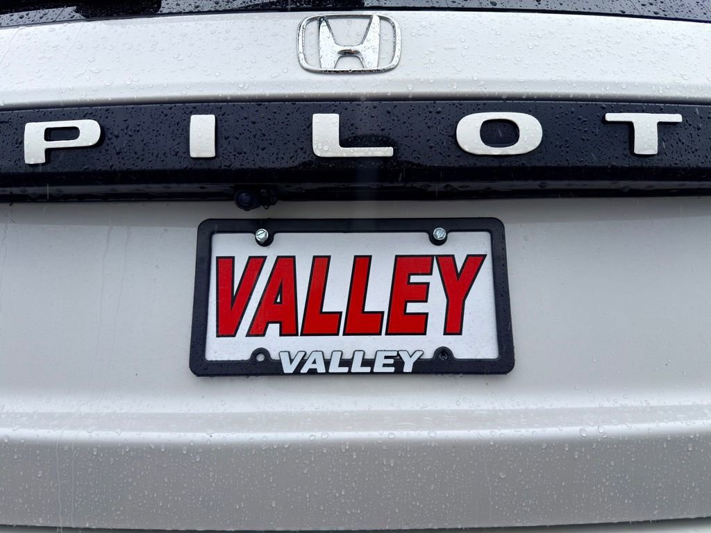 Used 2023 Honda Pilot Elite image 21