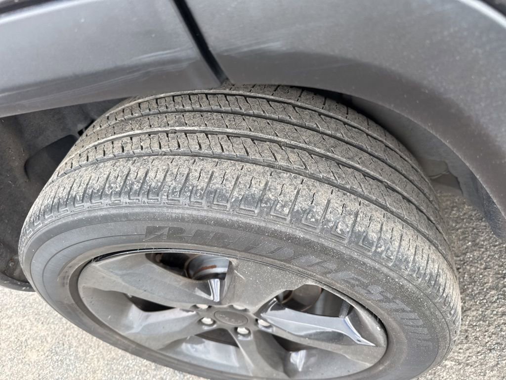 Used 2022 Jeep Grand Cherokee Altitude image 11