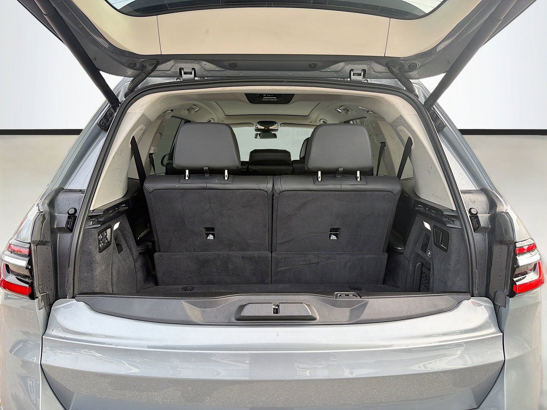 Certified 2024 BMW X7 xDrive40i image 13