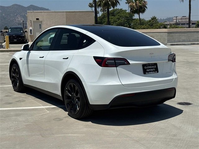 Used 2022 Tesla Model Y Long Range image 4