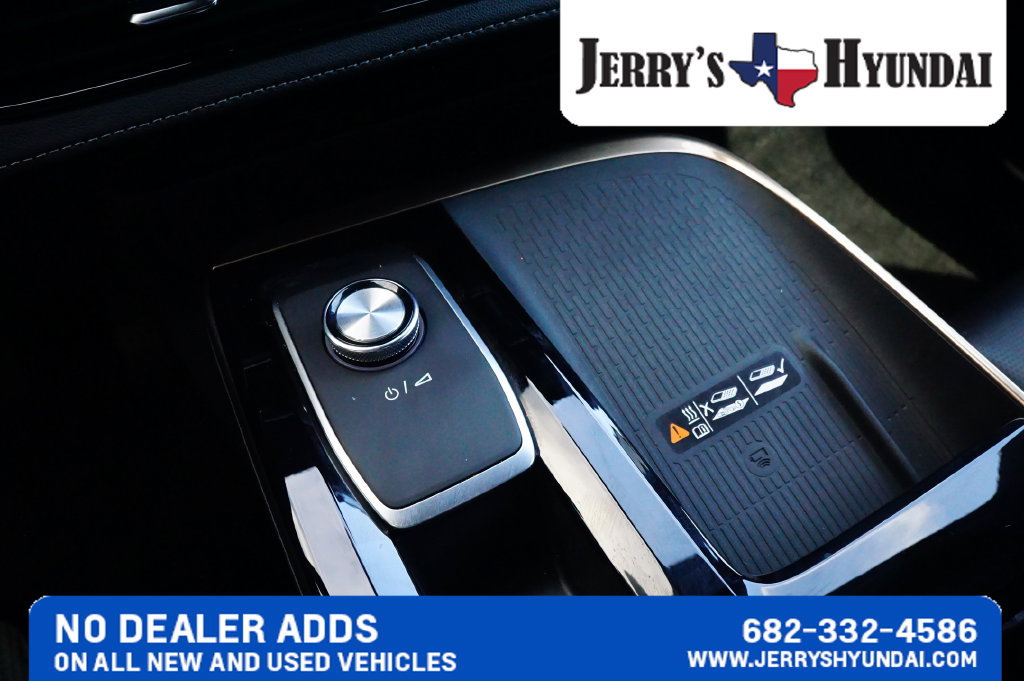Used 2025 Buick Enclave Avenir w/ Super Cruise Package FWD image 16