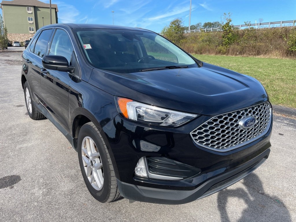 Certified 2023 Ford Edge SEL w/ Convenience Package image 3