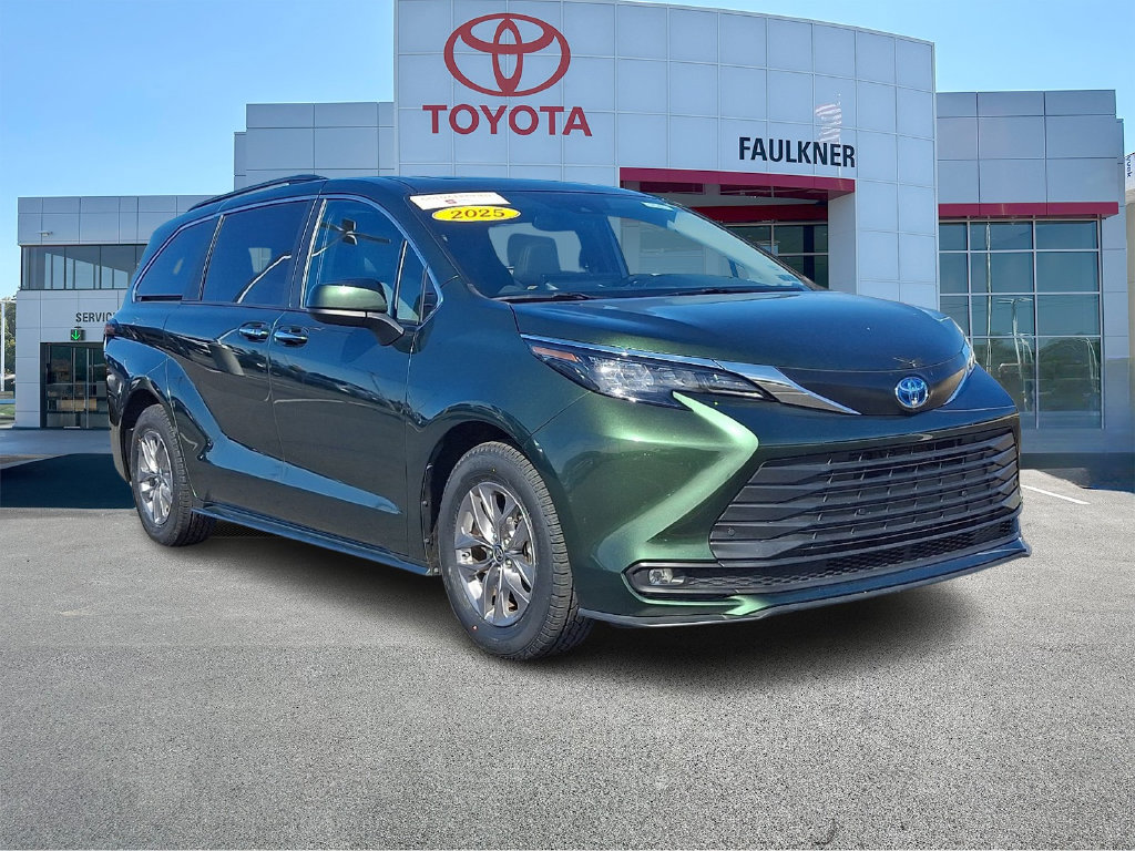 Certified 2025 Toyota Sienna XLE