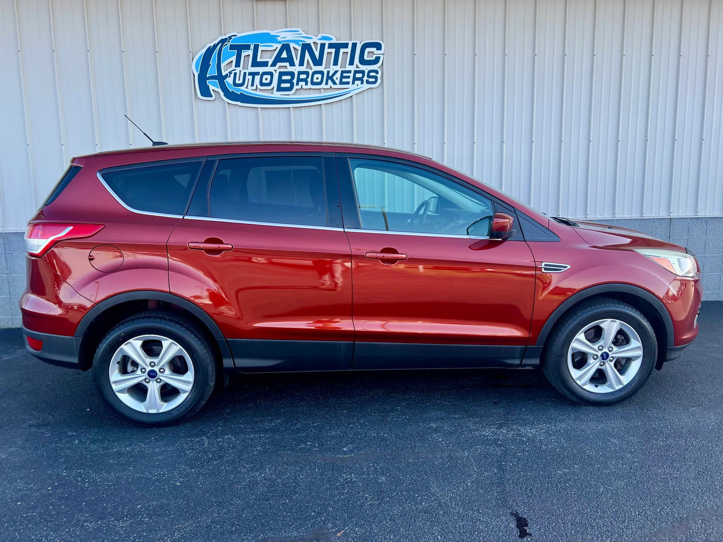 Used 2014 Ford Escape SE image 3