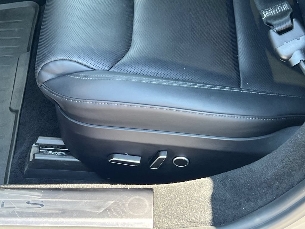 Used 2023 Tesla Model S AWD/4WD image 10