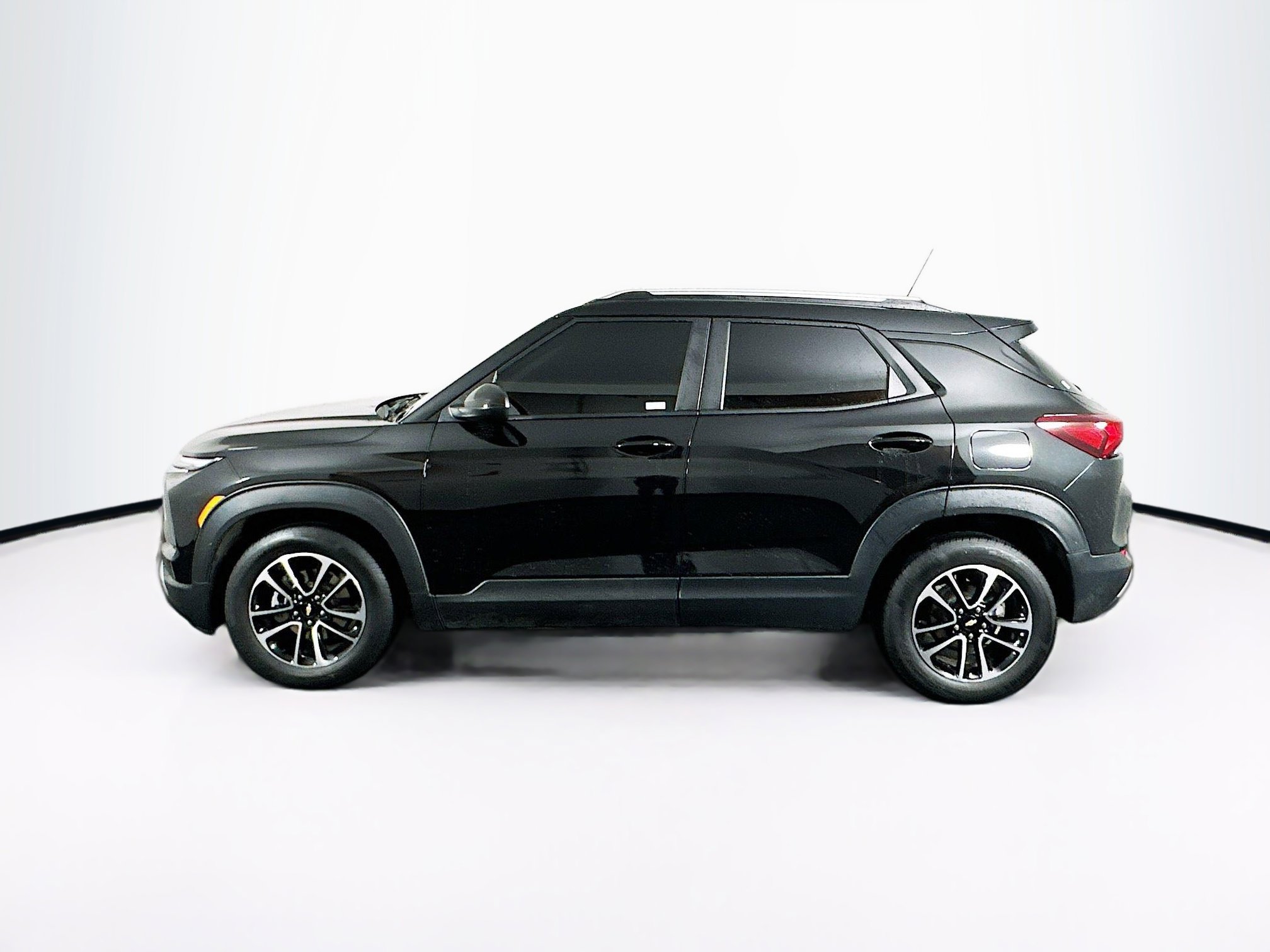 Used 2024 Chevrolet TrailBlazer LT w/ Convenience Package image 4