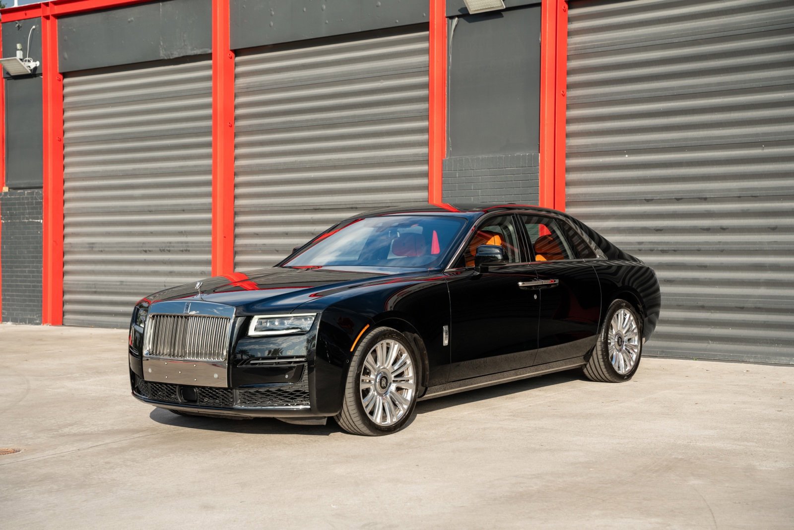 Used 2023 Rolls-Royce Ghost image 1