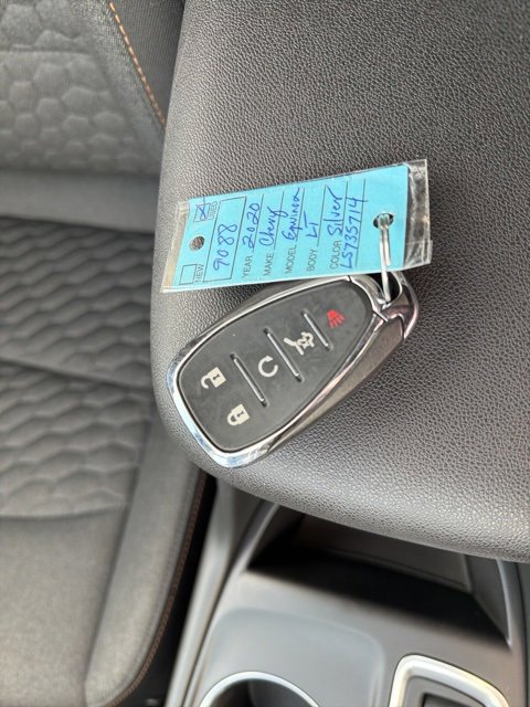 Used 2020 Chevrolet Equinox LT w/ Driver Convenience Package image 18