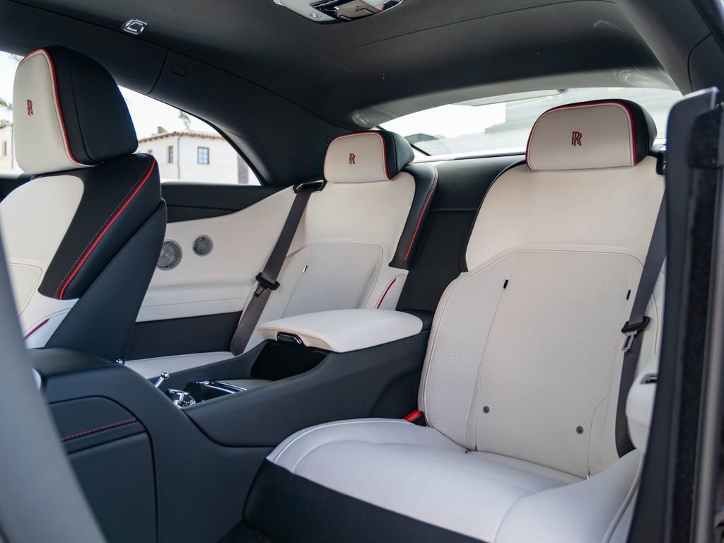 New 2026 Rolls-Royce Spectre image 8