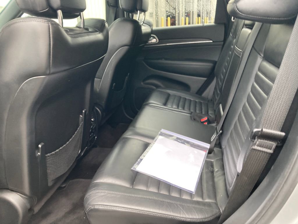 Used 2018 Jeep Grand Cherokee Limited image 29