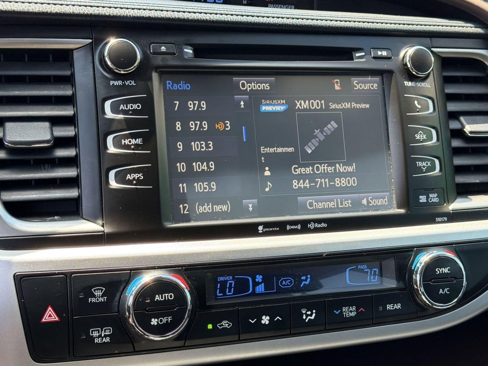 Used 2018 Toyota Highlander XLE FWD image 23