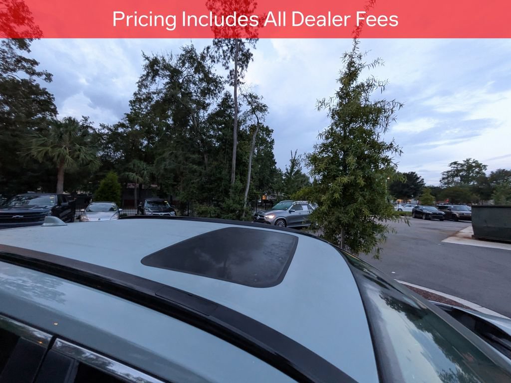 Used 2023 Toyota RAV4 XLE Premium FWD image 11