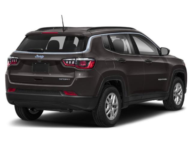 Used 2021 Jeep Compass Latitude AWD/4WD image 2