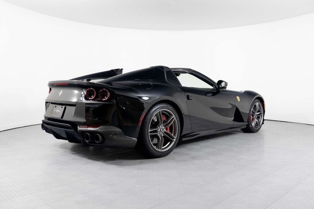 Used 2021 Ferrari 812 GTS RWD image 22