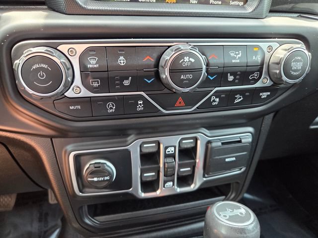 Certified 2019 Jeep Wrangler Unlimited Sahara AWD/4WD image 27