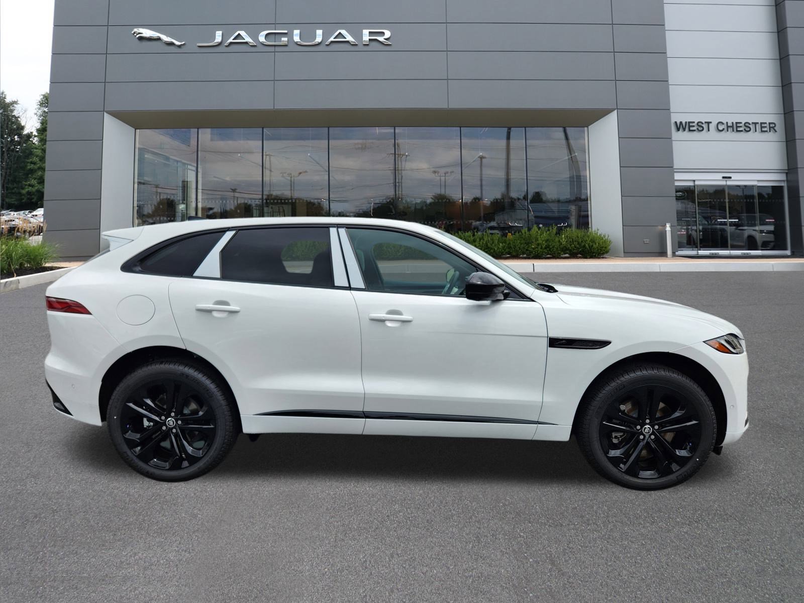 New 2026 Jaguar F-PACE R-Dynamic S image 4