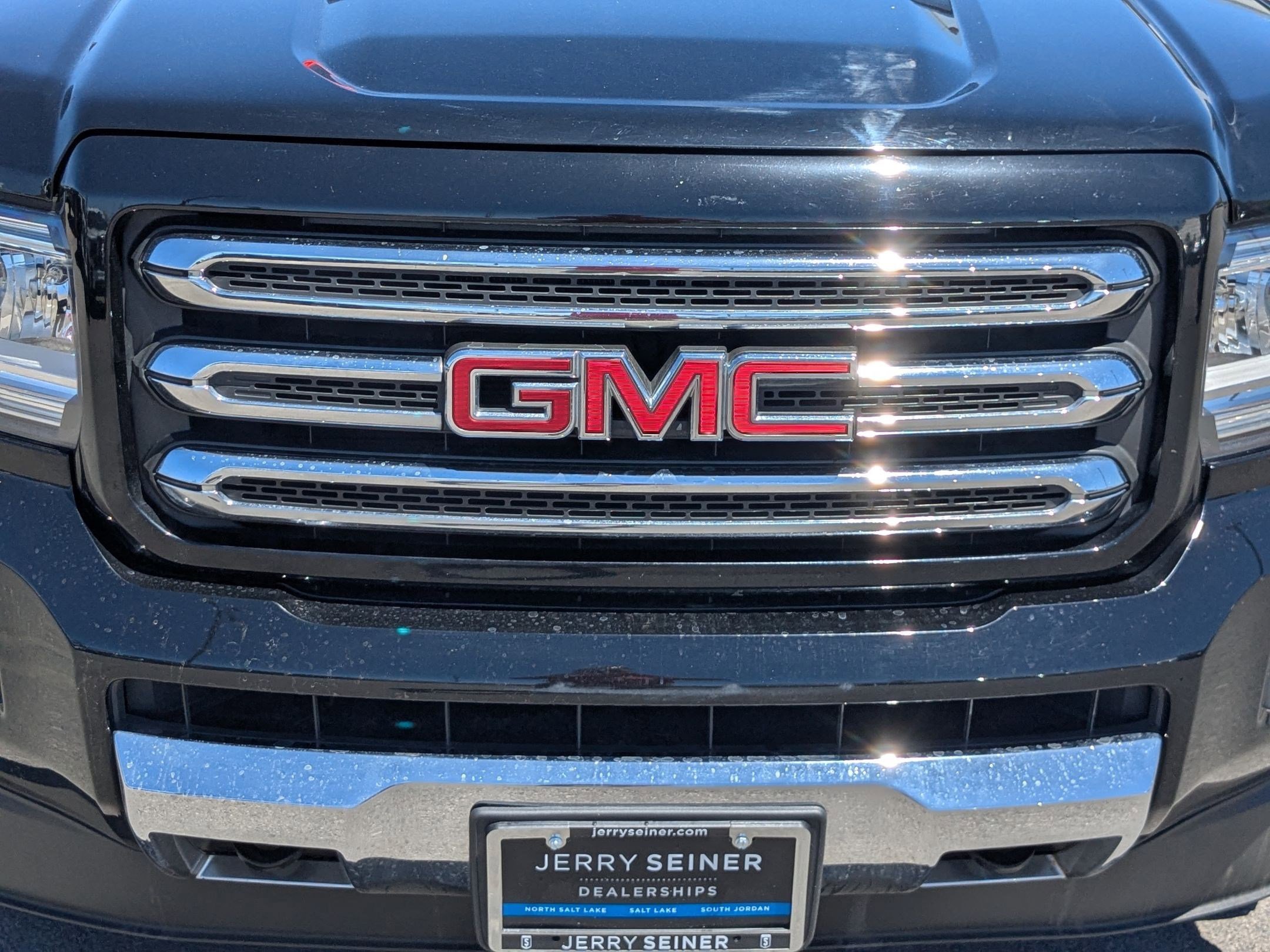 Used 2015 GMC Canyon SLE w/ All-Terrain Package AWD/4WD image 9