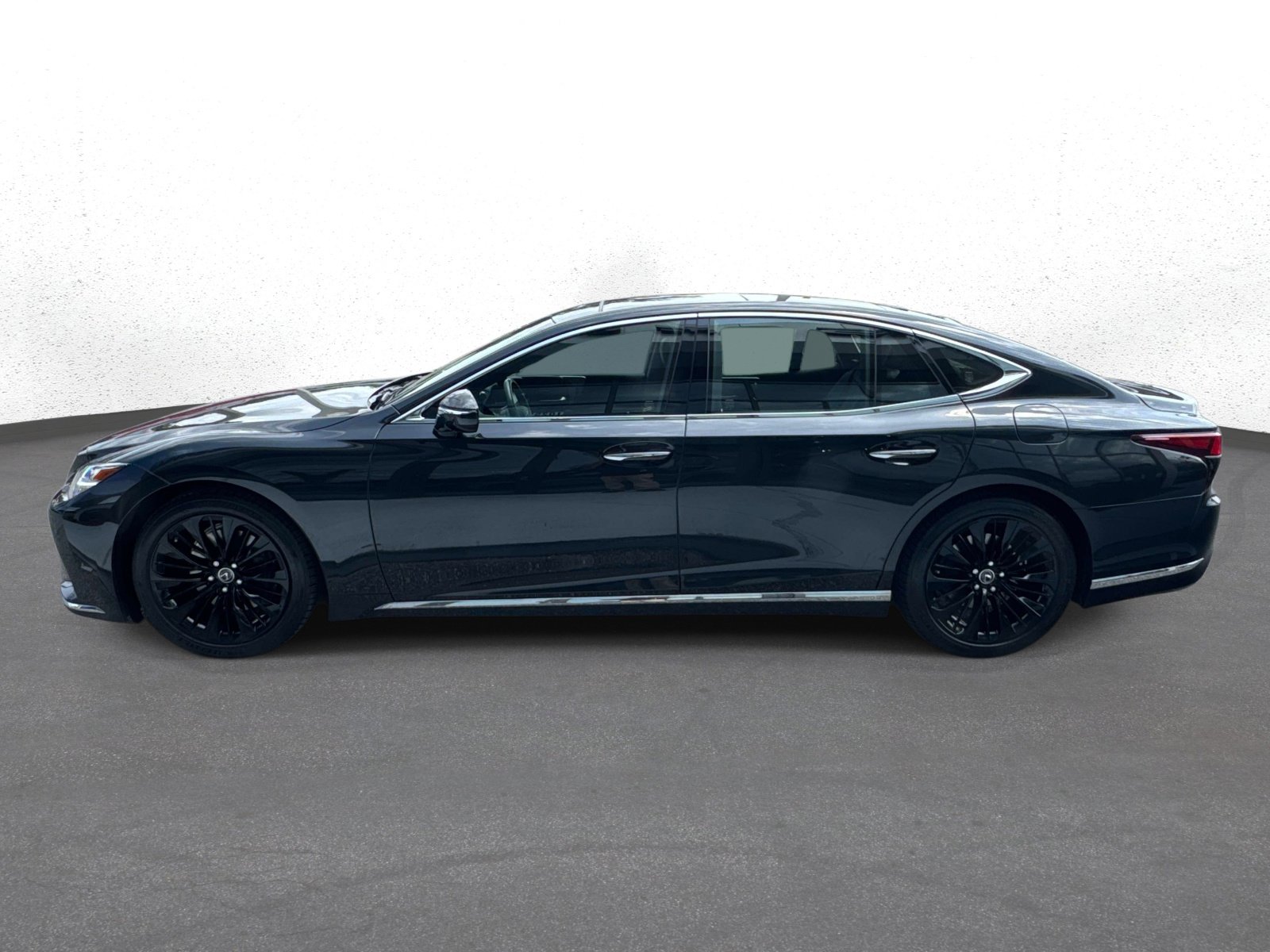 Certified 2022 Lexus LS 500 AWD w/ Luxury Package image 6