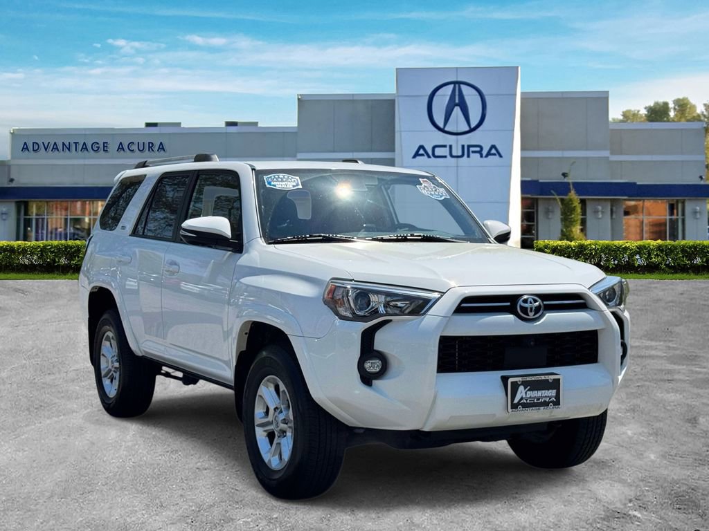 Used 2023 Toyota 4Runner SR5 Premium w/ Moonroof Package AWD/4WD image 2