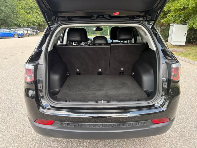 Used 2018 Jeep Compass Latitude w/ Popular Equipment Group AWD/4WD image 13