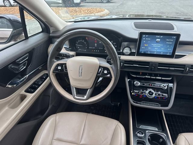 Used 2022 Lincoln Corsair AWD w/ Premium Package image 19