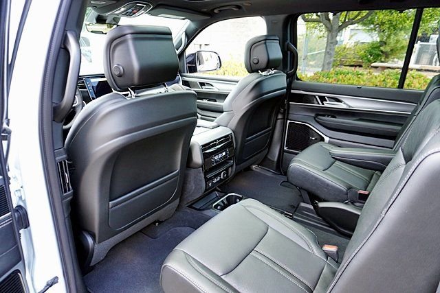 New 2026 Jeep Grand Wagoneer Limited AWD/4WD image 24