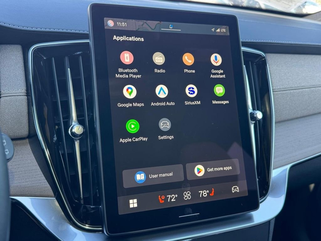 Certified 2025 Volvo XC90 T8 Plus image 17