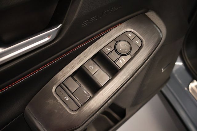 New 2026 Nissan Sentra SR w/ SR Premium Package FWD image 11
