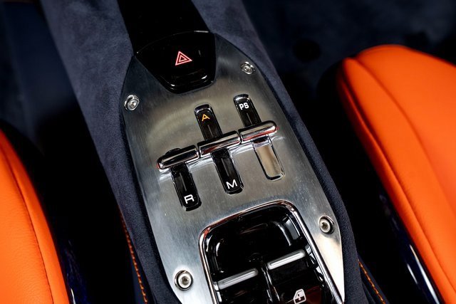 Used 2024 Ferrari SF90 Spider image 44