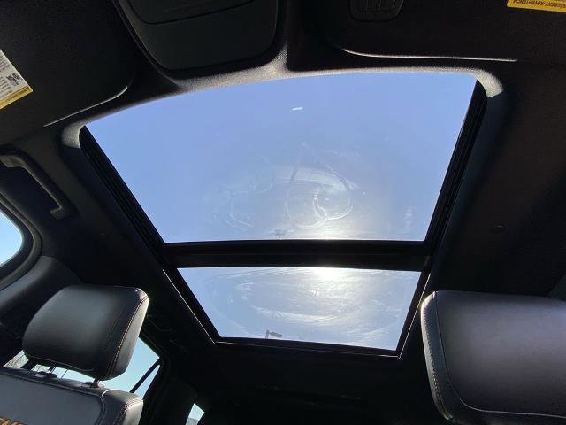 Used 2025 Ford Expedition Tremor image 15