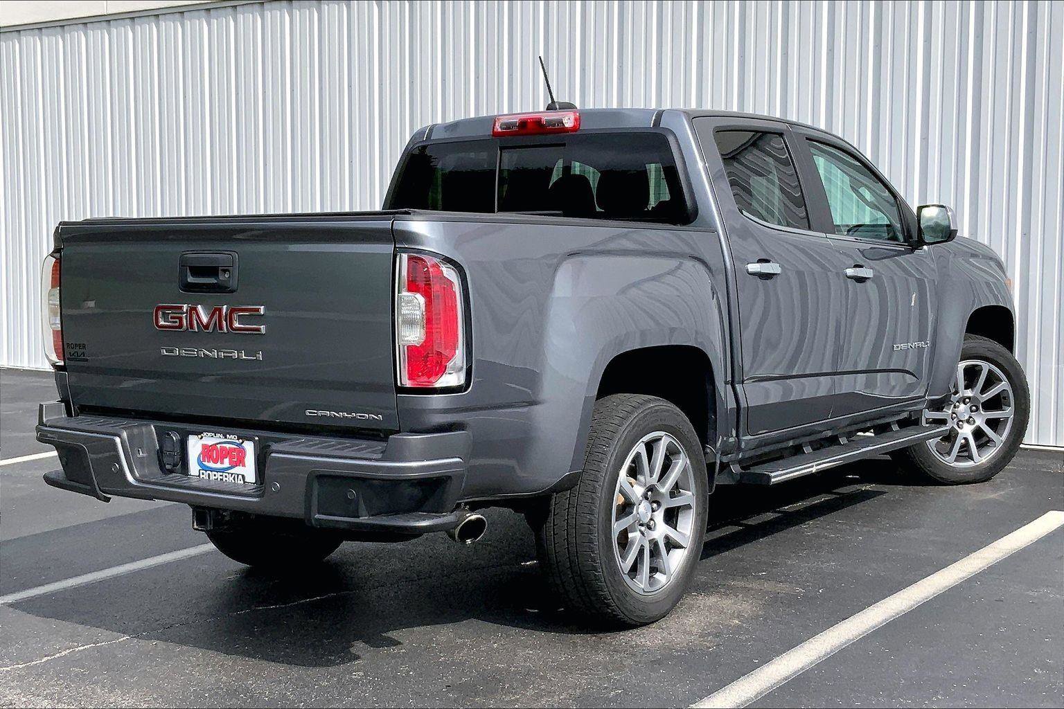 Used 2022 GMC Canyon Denali AWD/4WD image 11