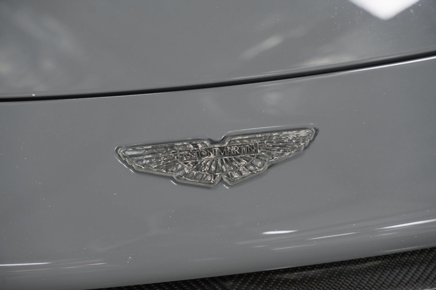 Used 2020 Aston Martin V8 Vantage AMR RWD image 13