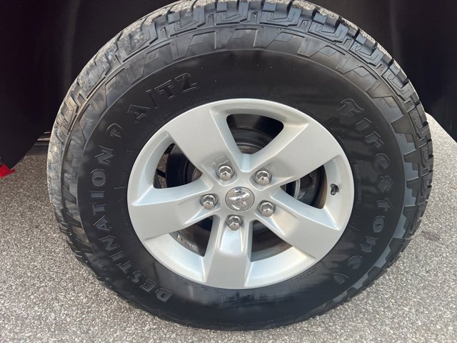 Used 2019 RAM 1500 Classic SLT image 8