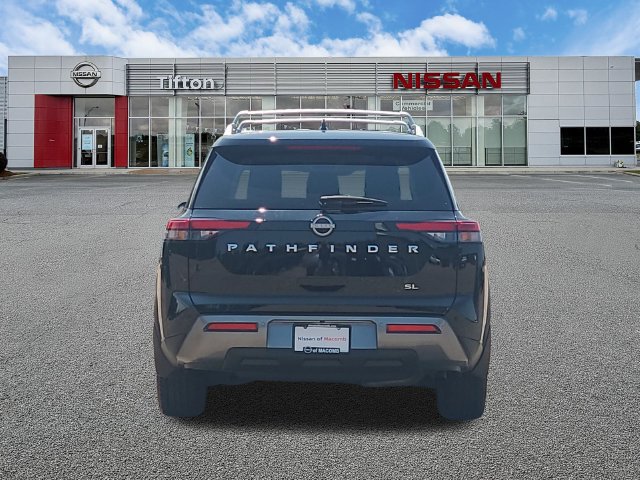 Used 2024 Nissan Pathfinder SL FWD image 6