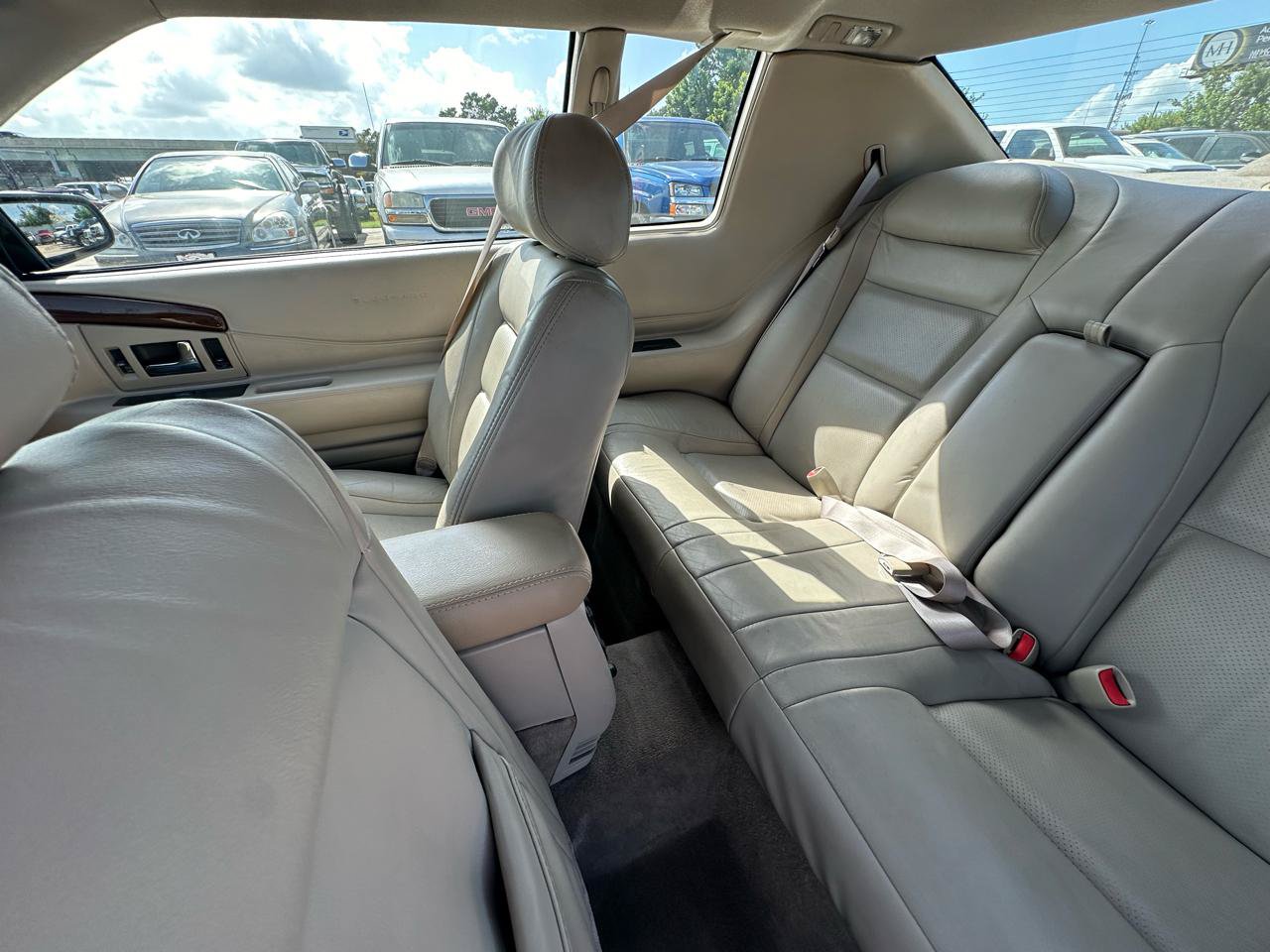 Used 2000 Cadillac Eldorado Touring FWD image 39