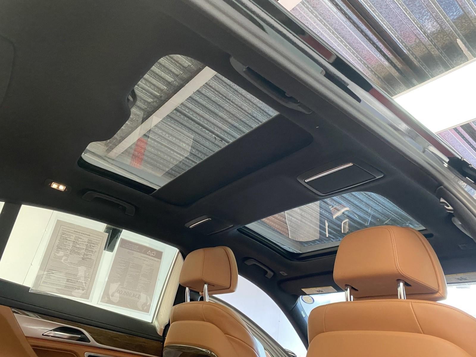 Used 2019 BMW 750i xDrive w/ Executive Package image 16