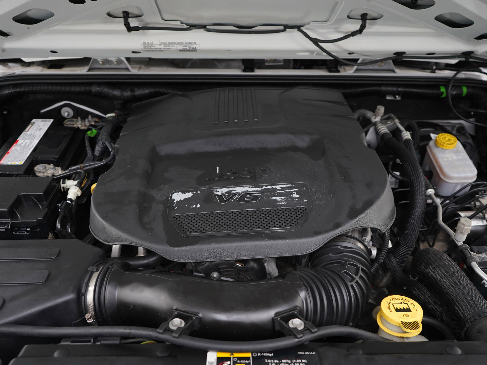 Used 2018 Jeep Wrangler Unlimited Sport S AWD/4WD image 29