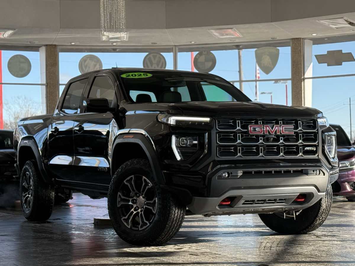 Used 2025 GMC Canyon AT4 w/ Technology Plus Package image 1
