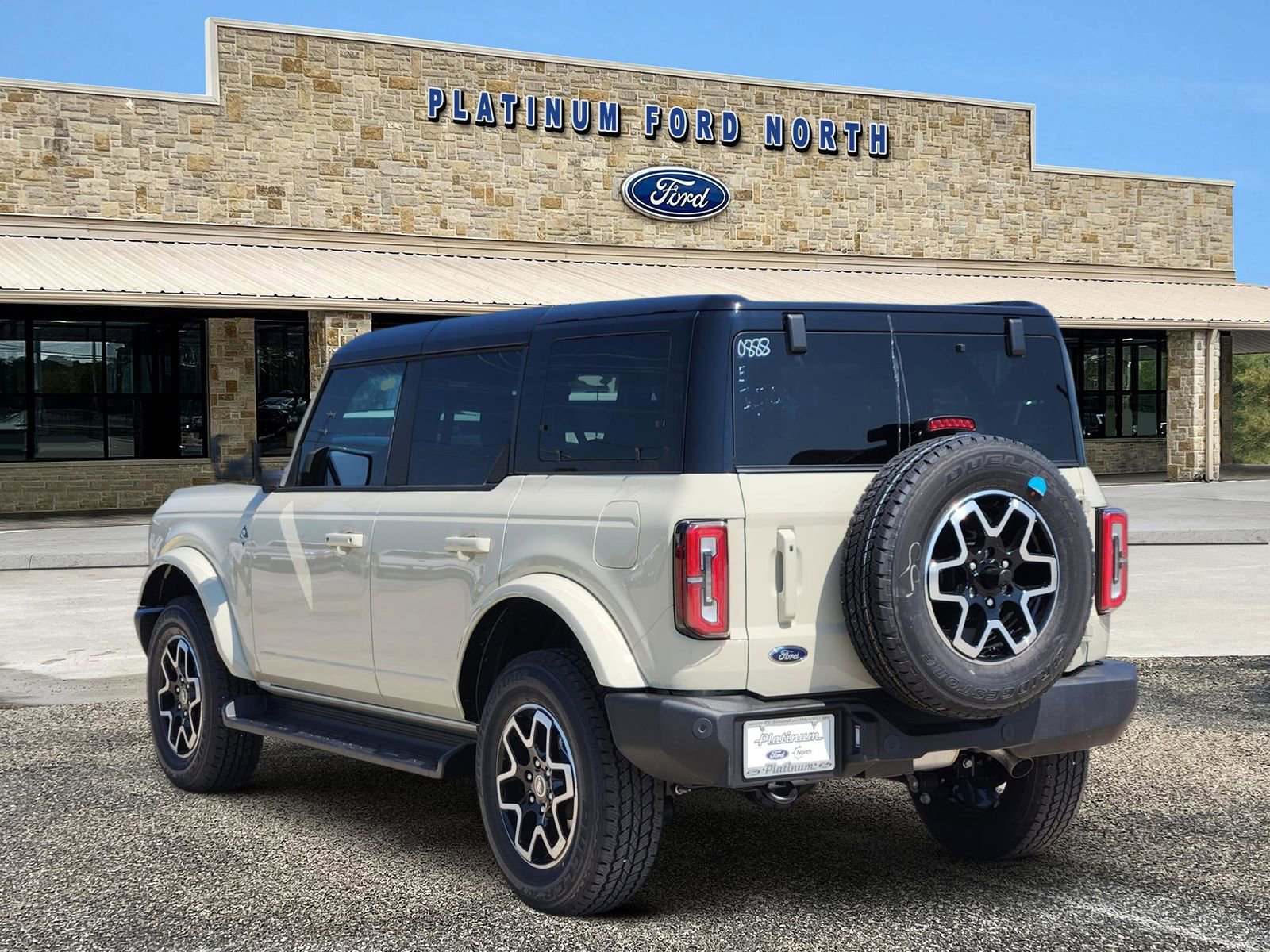 New 2025 Ford Bronco Outer Banks image 5
