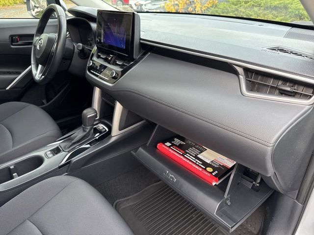 Used 2023 Toyota Corolla Cross LE image 27