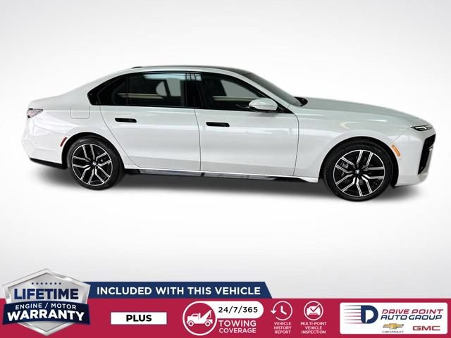 Used 2024 BMW 740i xDrive AWD/4WD image 2