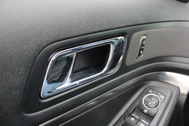 Used 2017 Ford Explorer 4WD Police Interceptor image 6