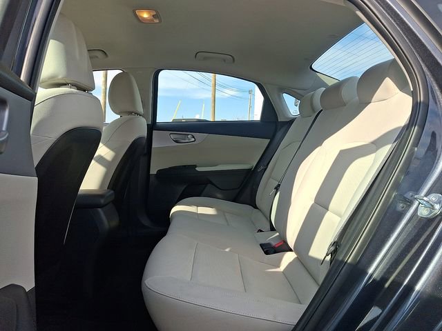 Used 2023 Kia Forte LXS image 10