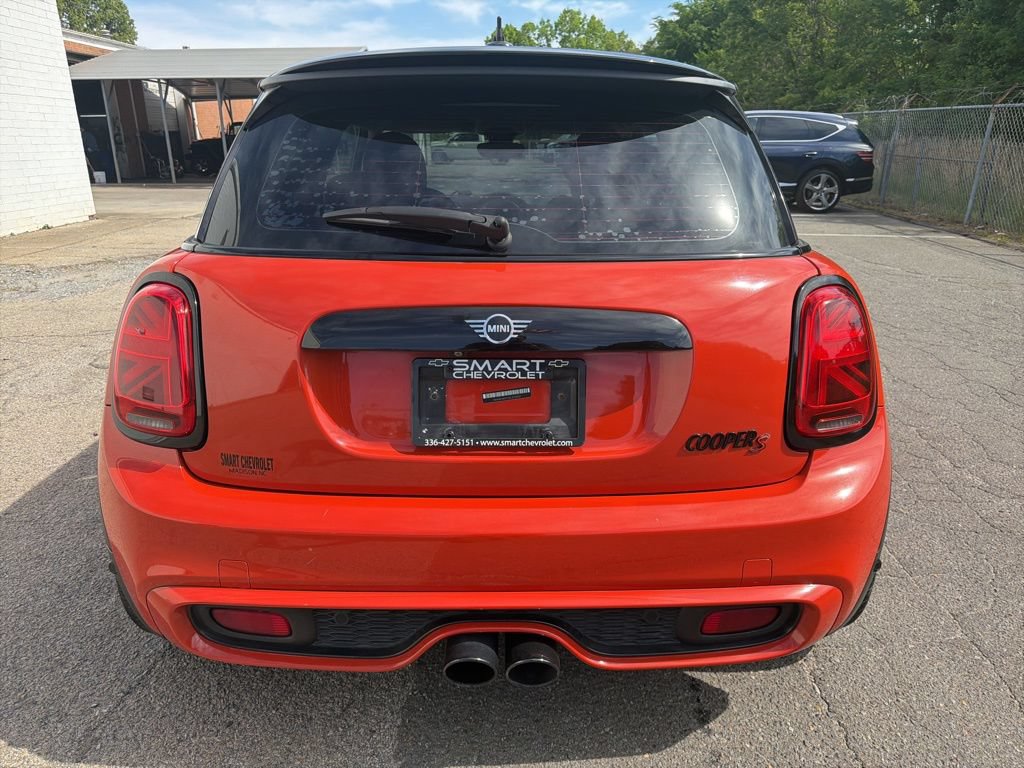 Used 2020 MINI Cooper S 2-Door Hardtop FWD image 3