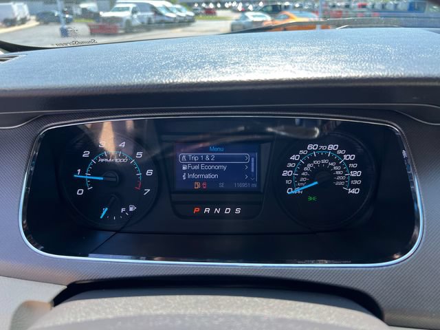 Used 2016 Ford Taurus SE FWD image 13