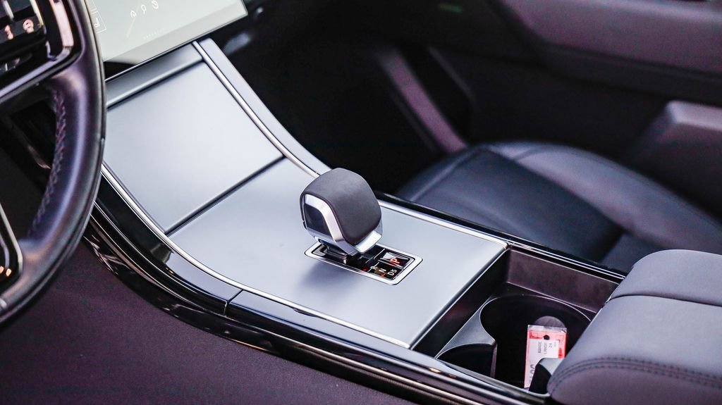 Used 2024 Land Rover Range Rover Velar S image 23