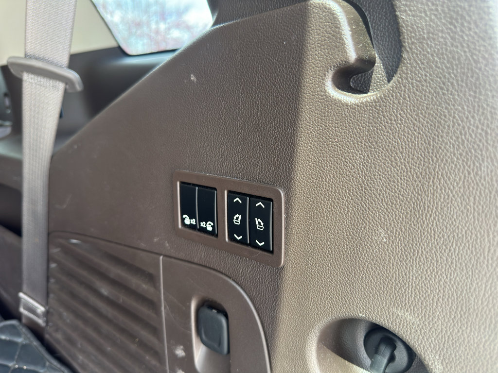 Used 2016 GMC Yukon Denali w/ Open Road Package image 14